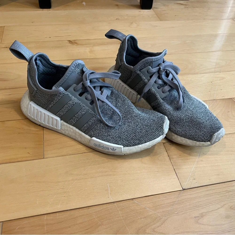 Adidas NMD R1 Shoes‎ in Vapour Grey